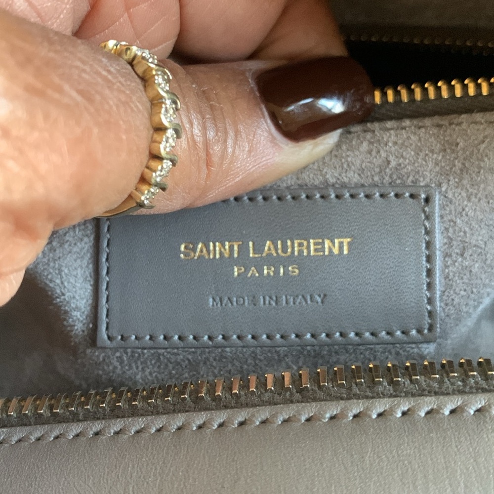 Saint Laurent Gray Leather Women's Bag - Picture 9 of 17
